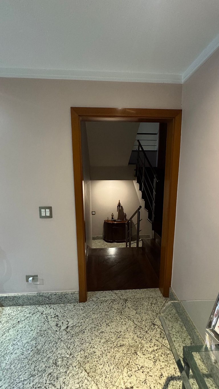 Casa em condomínio fechado - Granja Viana
