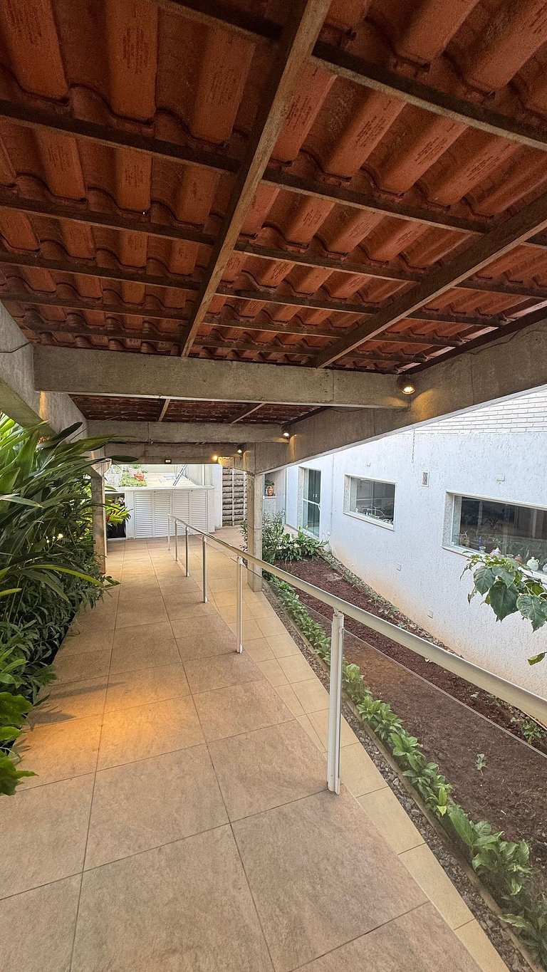 Casa em condomínio fechado - Granja Viana