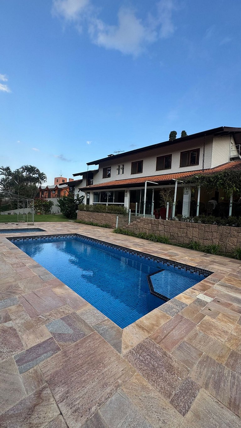 Casa em condomínio fechado - Granja Viana