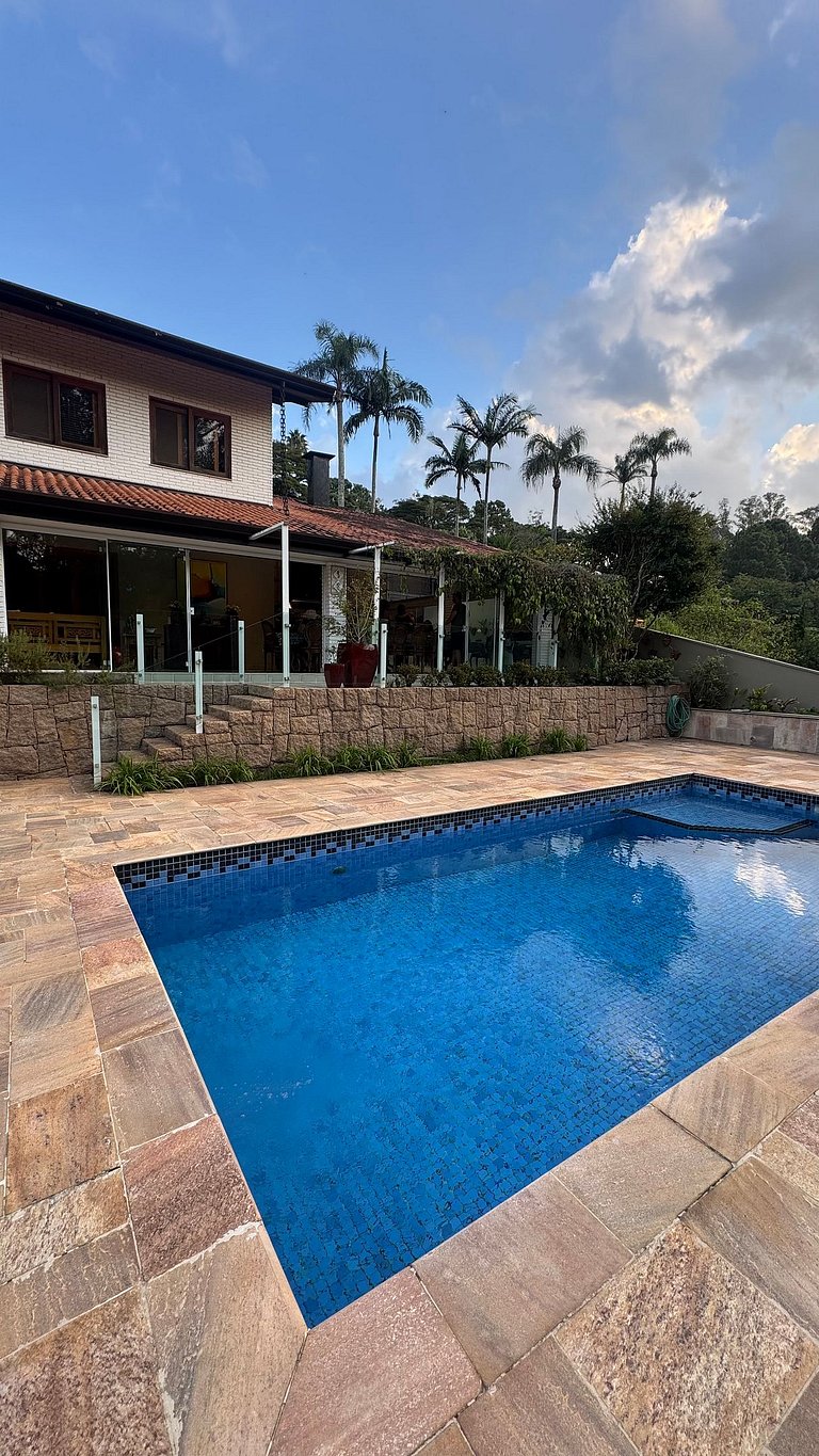 Casa em condomínio fechado - Granja Viana