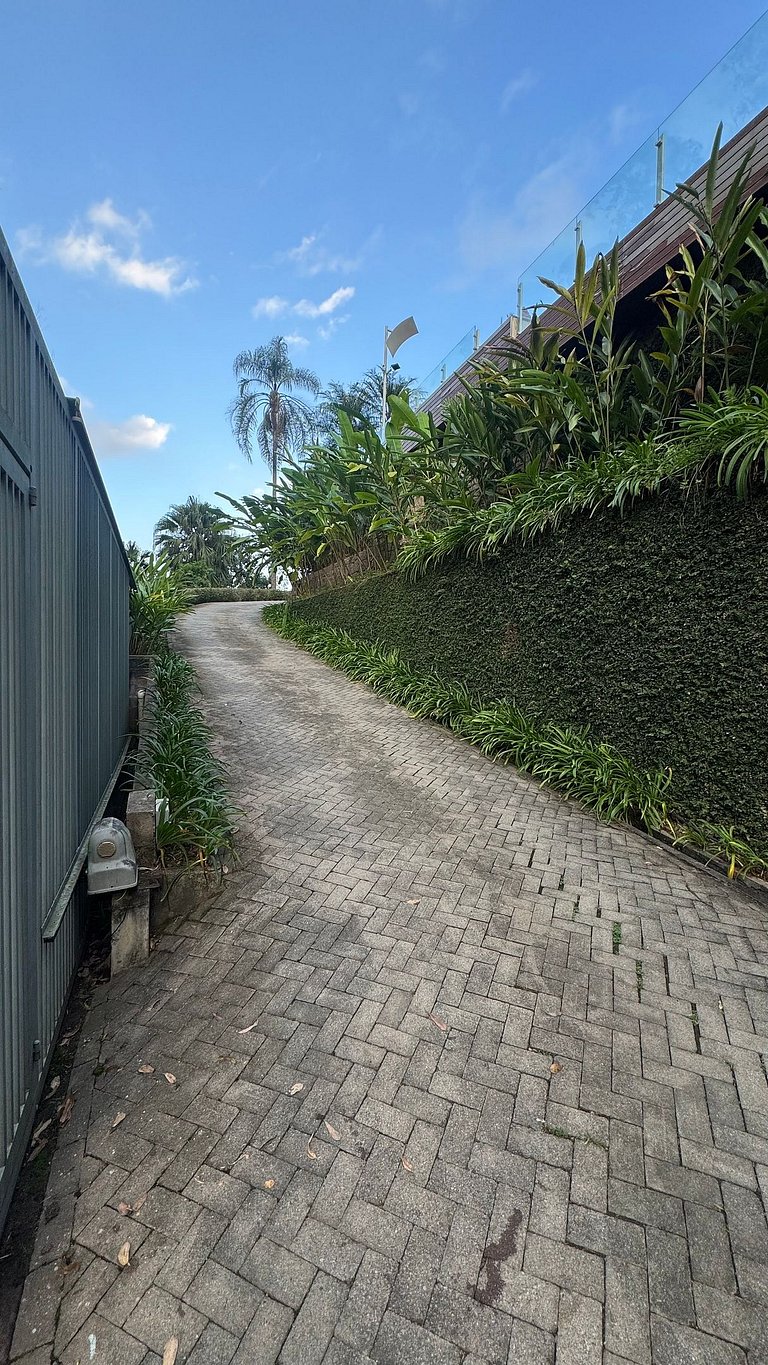 Casa em condomínio fechado - Granja Viana
