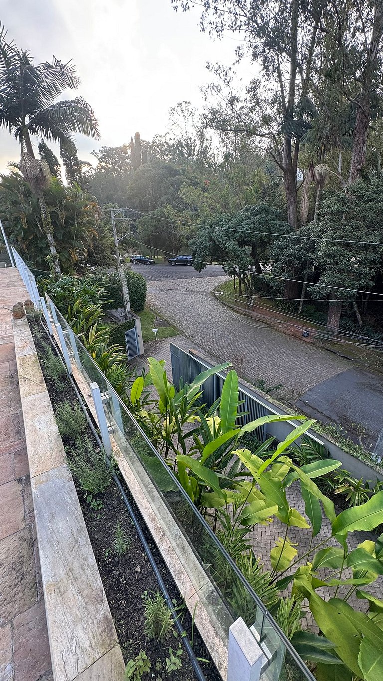 Casa em condomínio fechado - Granja Viana