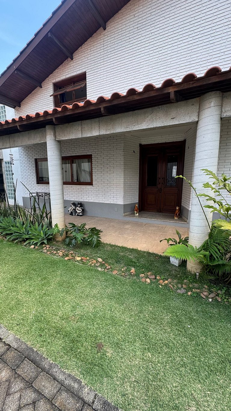 Casa em condomínio fechado - Granja Viana