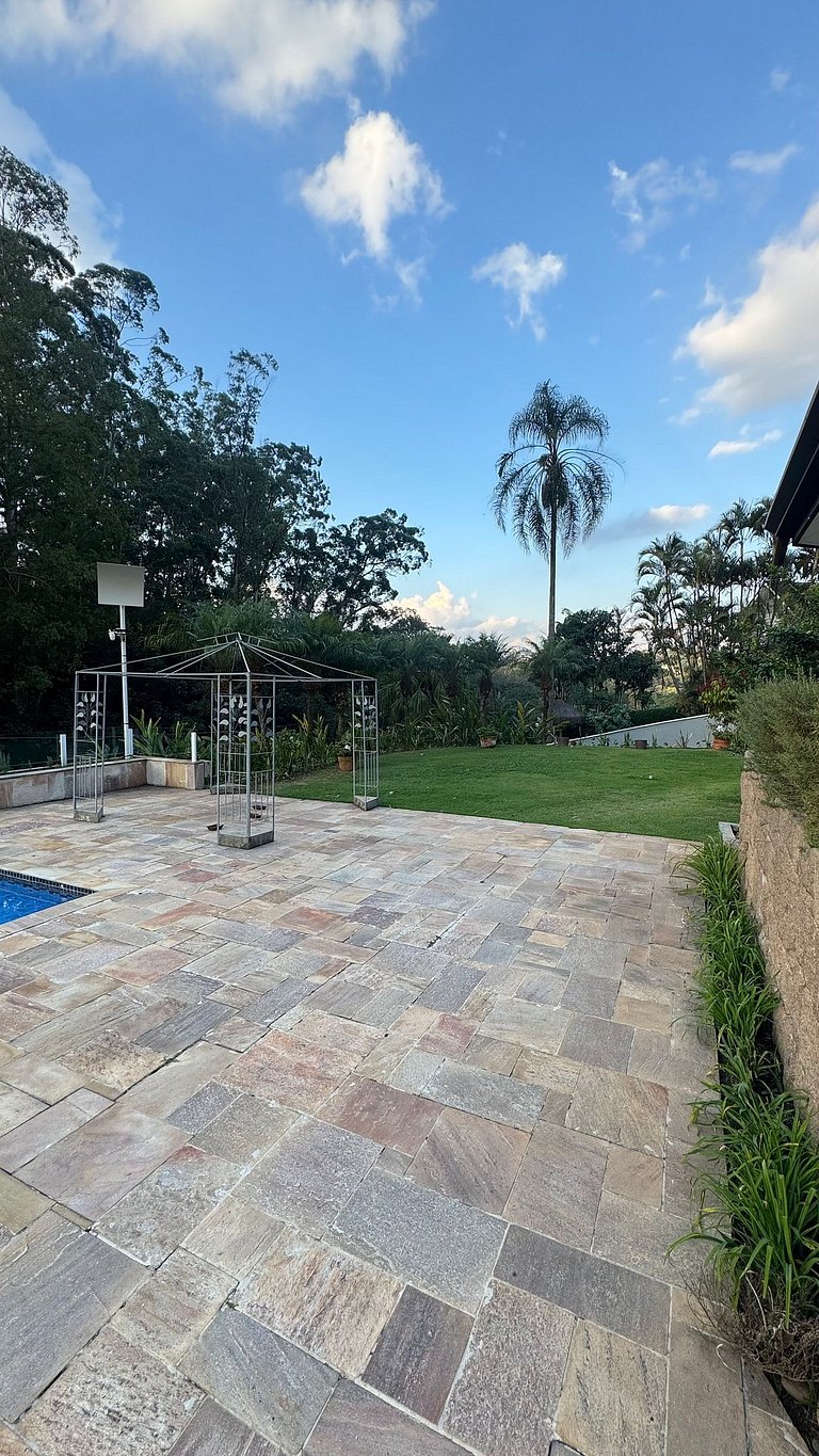 Casa em condomínio fechado - Granja Viana