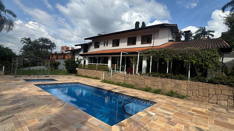 Casa em condomínio fechado - Granja Viana