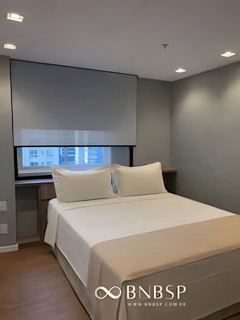Flat a 1 quadra da Av. Paulista c/ estacionamento