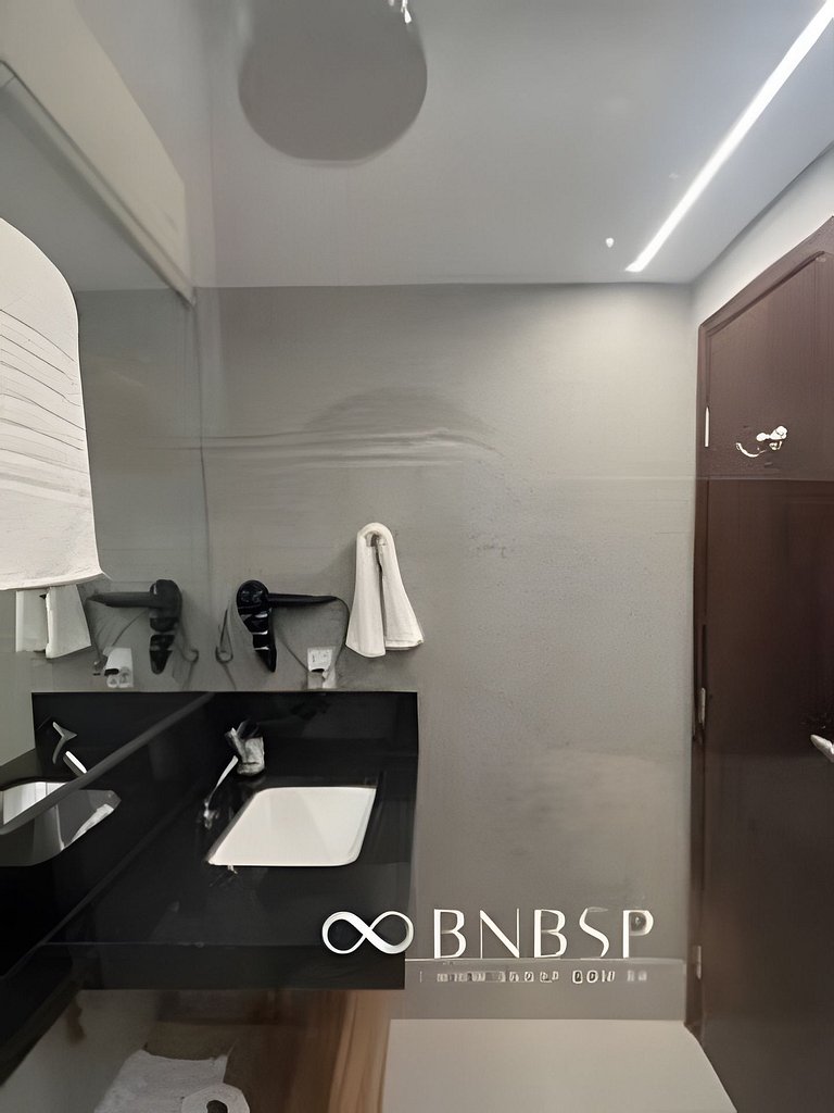 Flat a 1 quadra da Av. Paulista c/ estacionamento