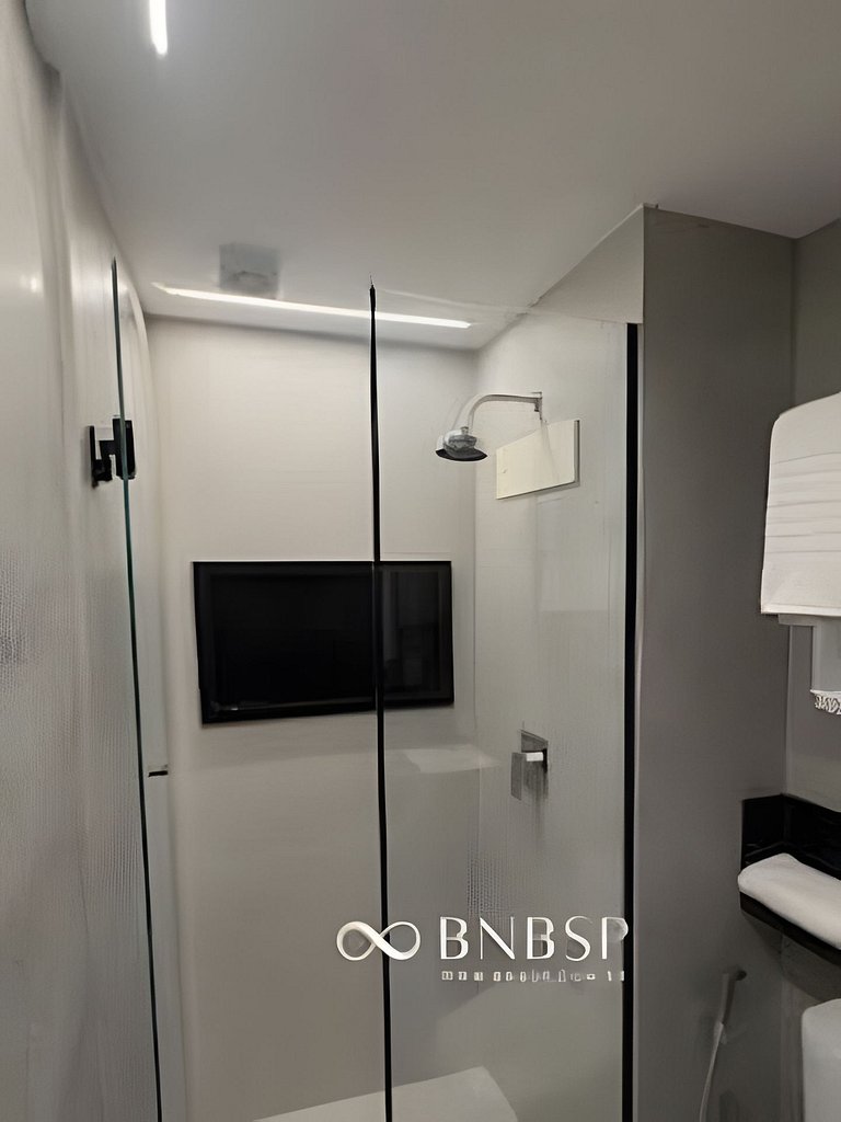 Flat a 1 quadra da Av. Paulista c/ estacionamento
