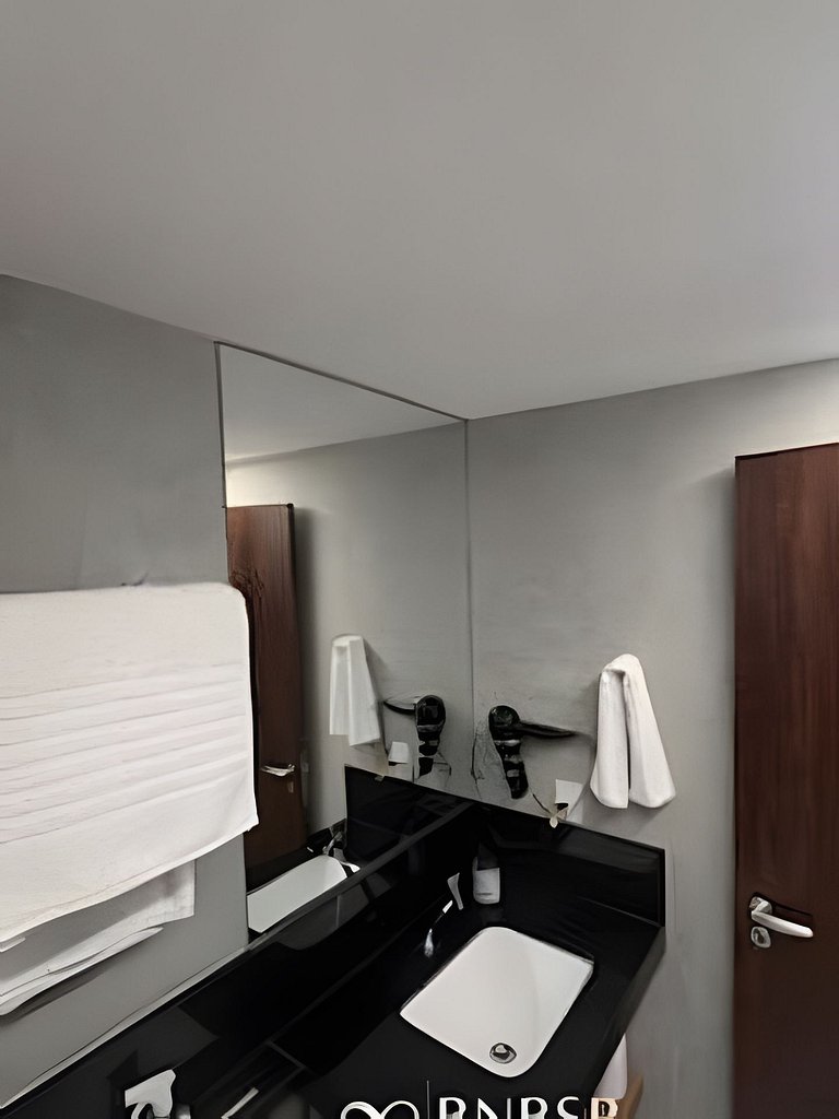 Flat a 1 quadra da Av. Paulista c/ estacionamento